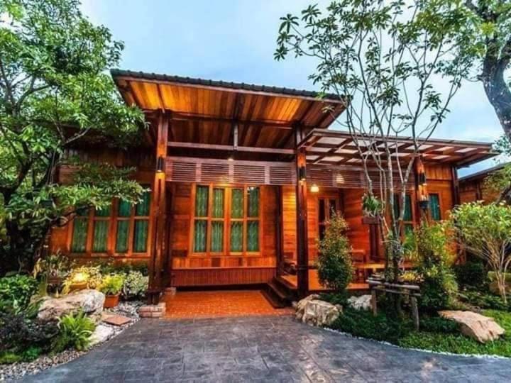 Areeya Phubeach Resort Wooden House Bancsongphli Kültér fotó